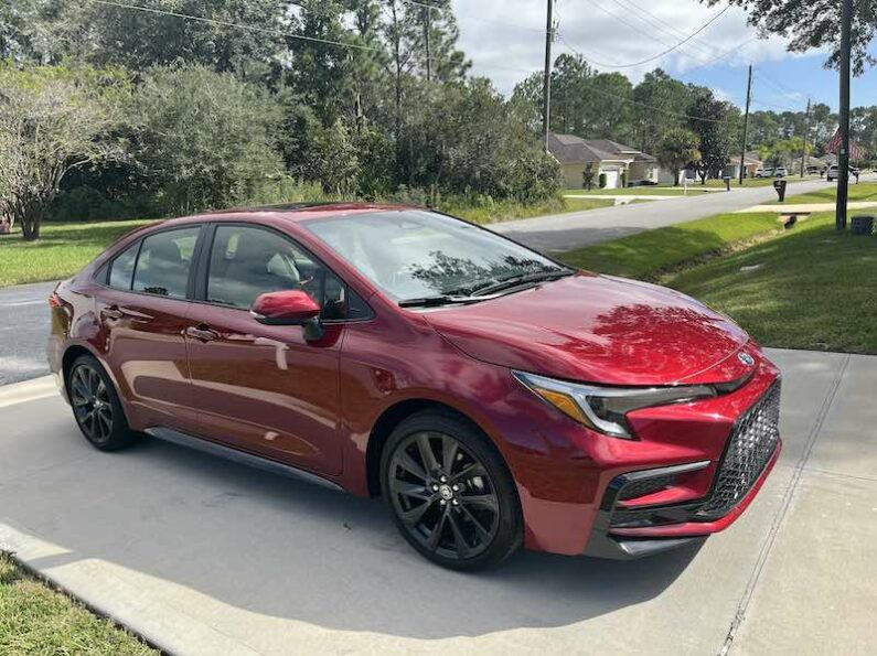 The new Corolla Hybrid is faster and more economical with a high range of 500 miles per tank